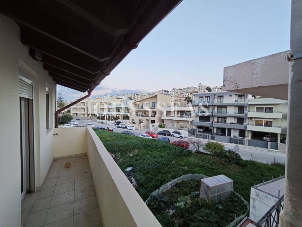 Θέα από μπαλκόνι