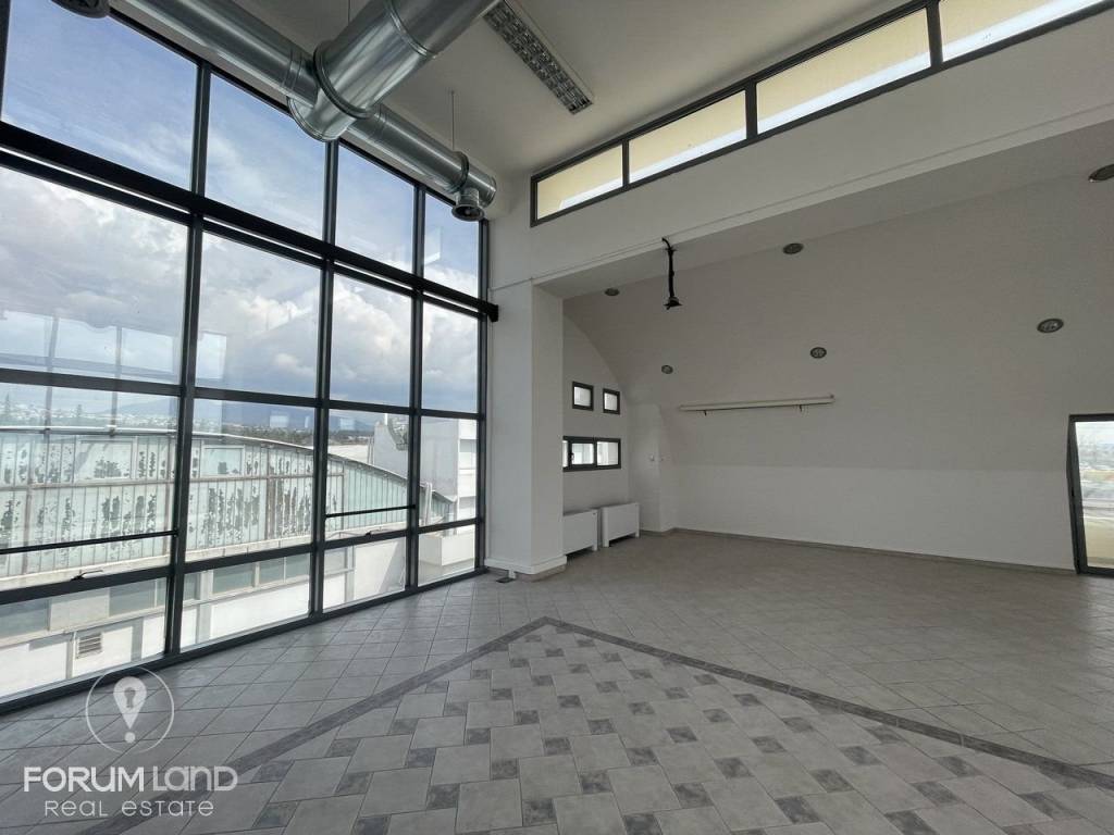 Forumland Real Estate, Εσωτερική όψη