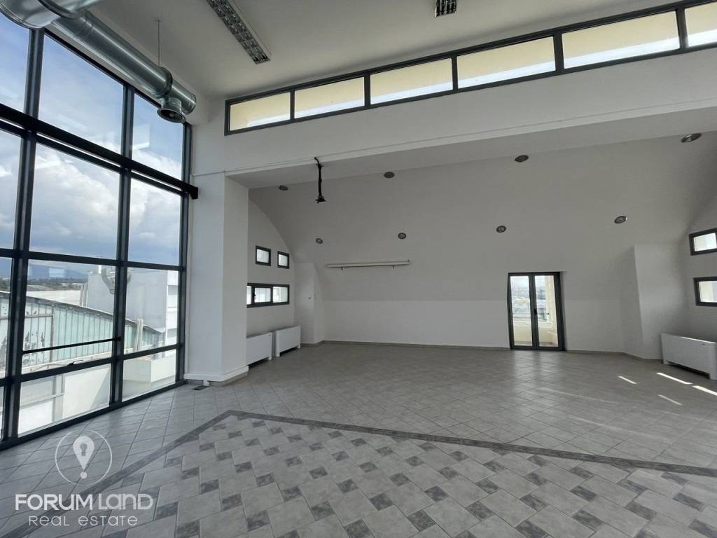 Forumland Real Estate, Εσωτερική όψη