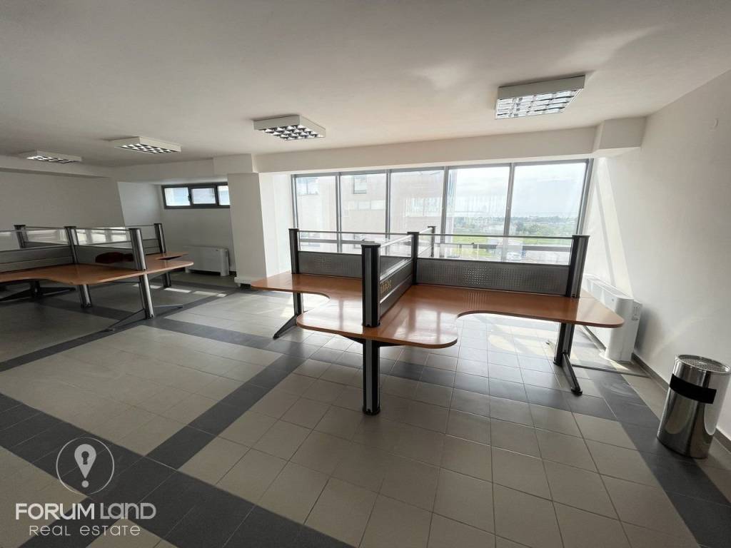 Forumland Real Estate, Εσωτερική όψη