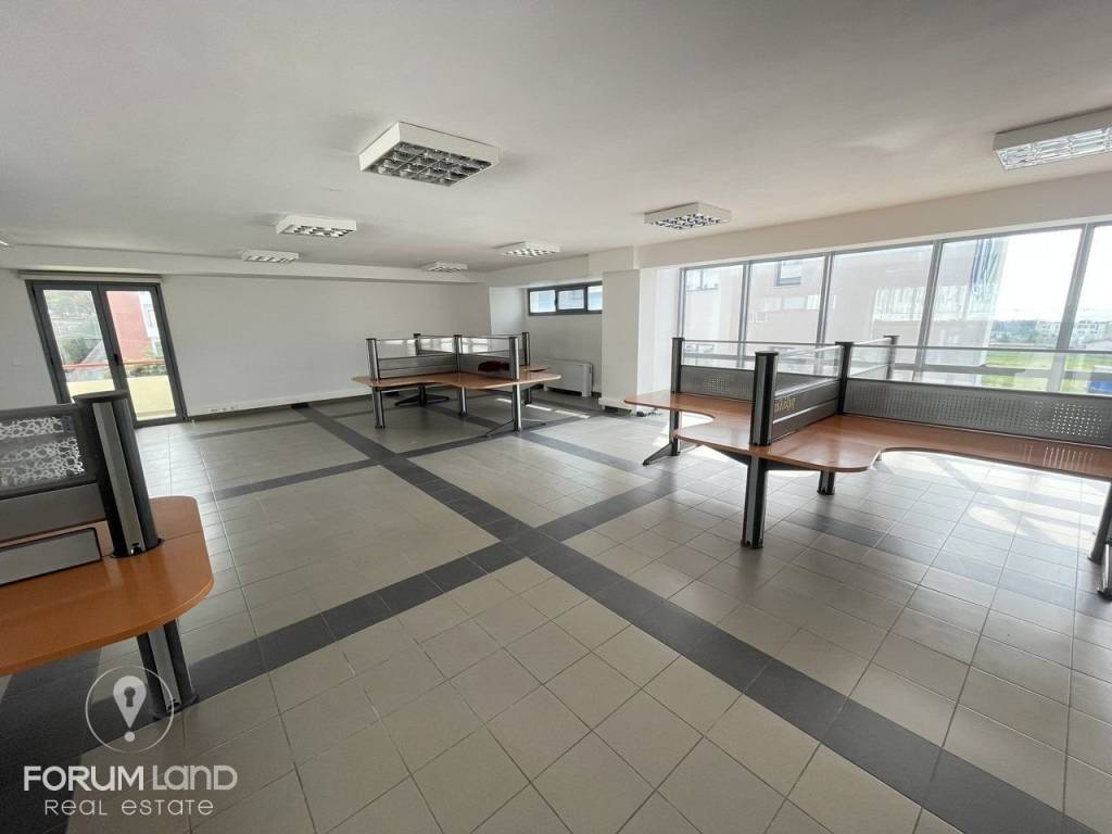 Forumland Real Estate, Εσωτερική όψη