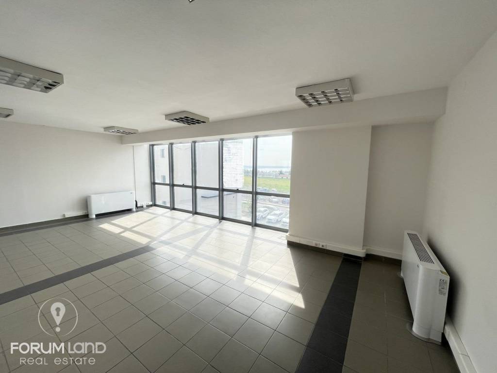 Forumland Real Estate, Εσωτερική όψη