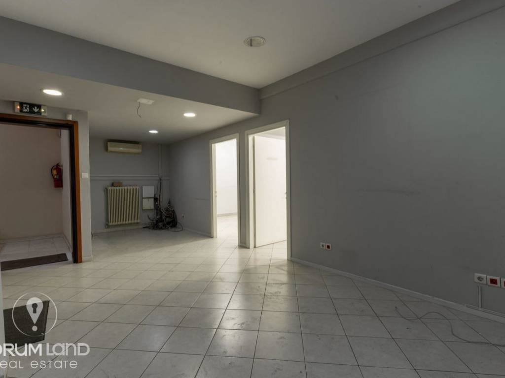 Forumland Real Estate, Εσωτερική όψη