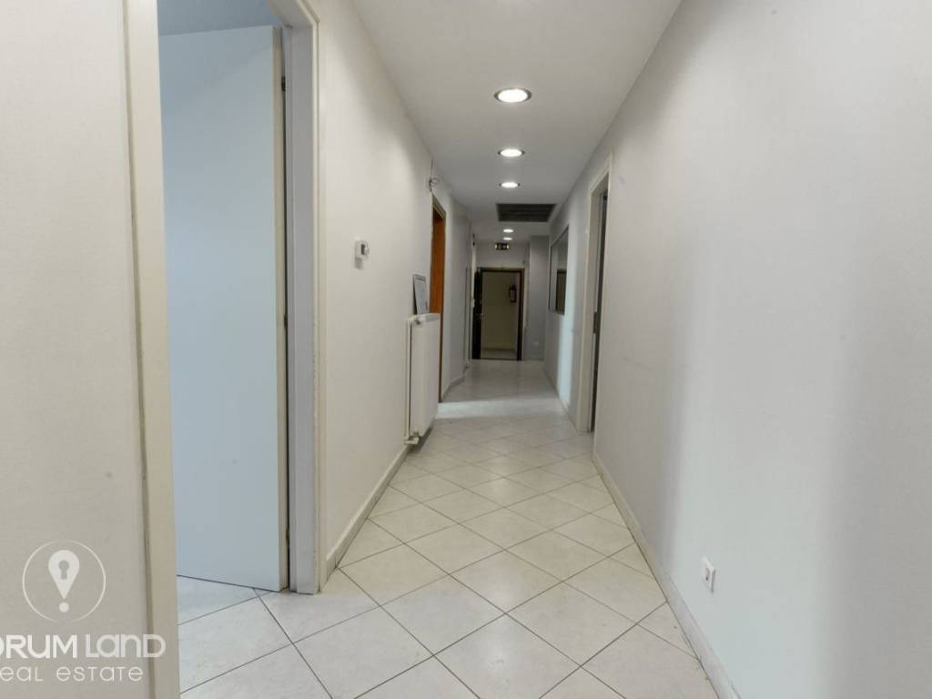 Forumland Real Estate, Εσωτερική όψη