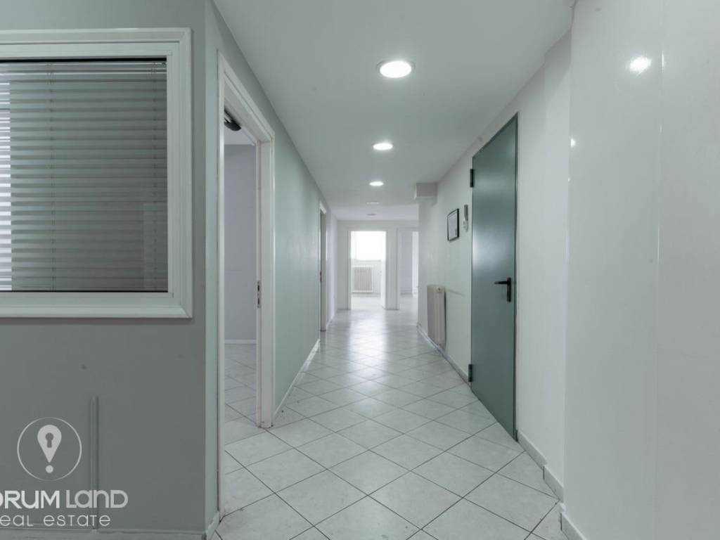 Forumland Real Estate, Εσωτερική όψη