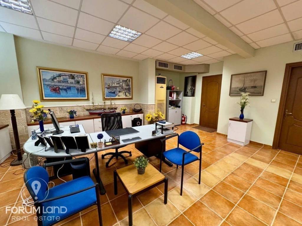 Forumland Real Estate, Εσωτερική όψη