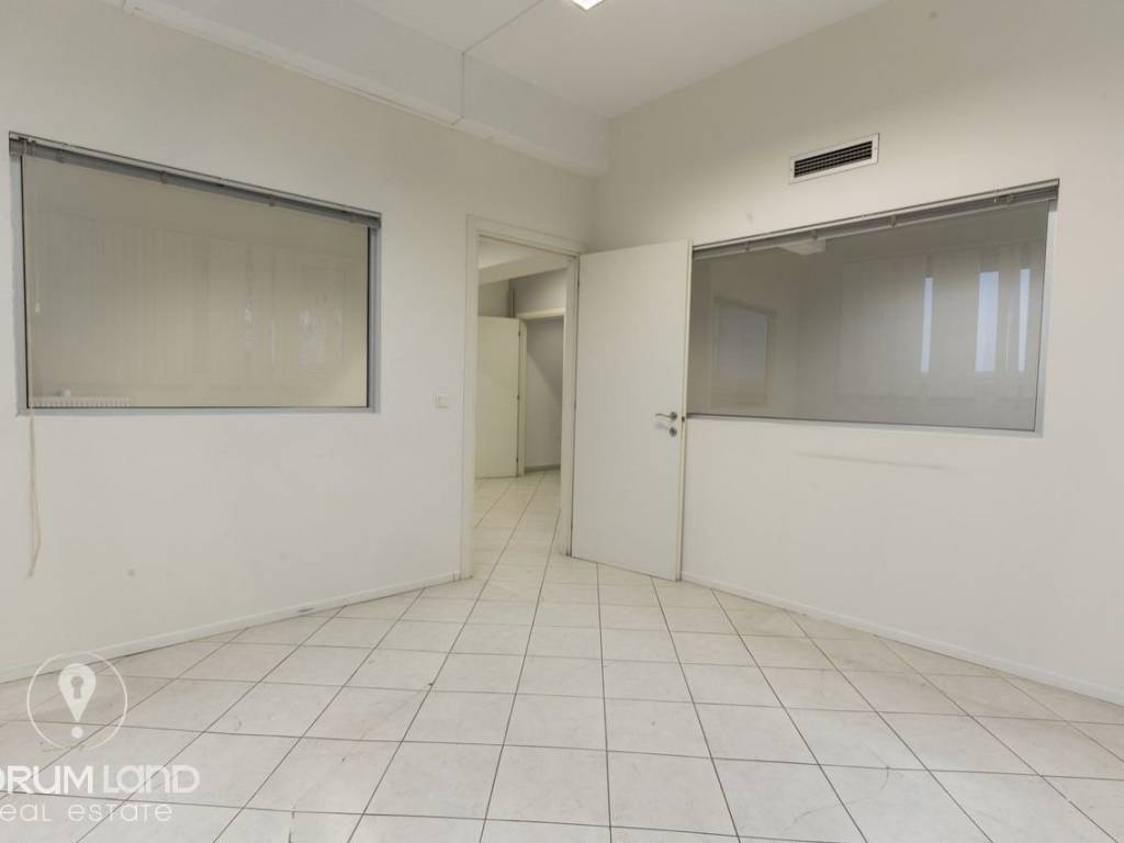 Forumland Real Estate, Εσωτερική όψη