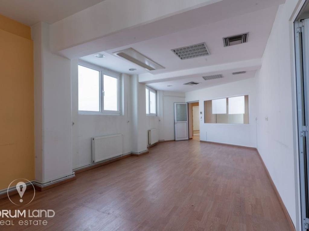 Forumland Real Estate, Εσωτερική όψη