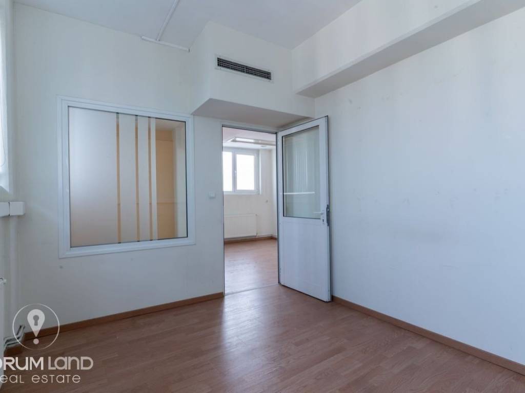 Forumland Real Estate, Εσωτερική όψη