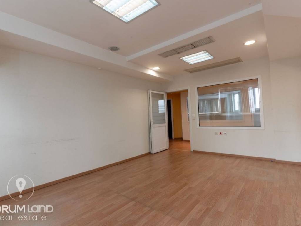 Forumland Real Estate, Esoterike opse