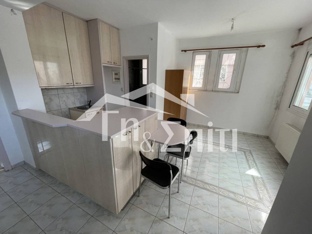 Σαλοκουζίνα