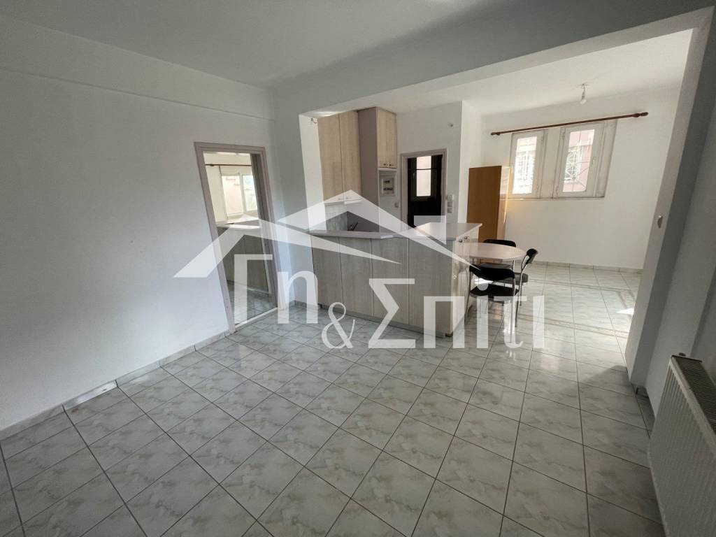 Σαλοκουζίνα