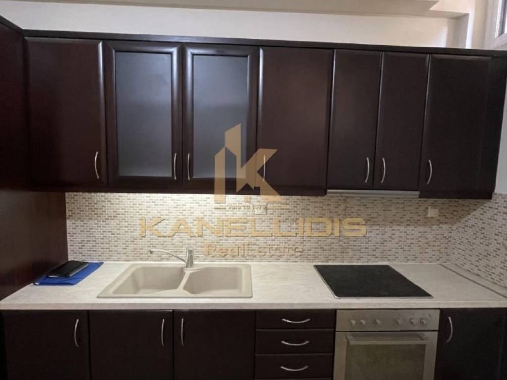 Σαλοκουζίνα