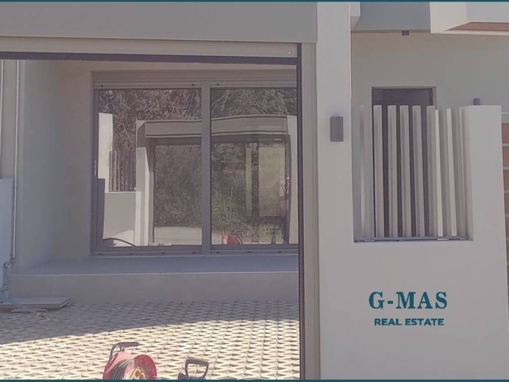 ΑΥΛΗ ΕΜΠΡΟΣ &amp; ΠΙΣΩ