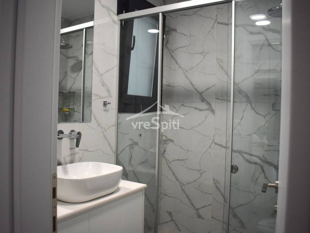 ΑΠΟΨΗ ΛΟΥΤΡΟΥ