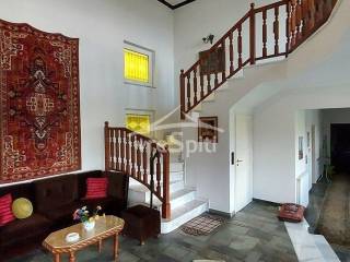 ΑΠΟΨΗ ΑΚΙΝΗΤΟΥ