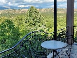 ΑΠΟΨΗ ΑΚΙΝΗΤΟΥ