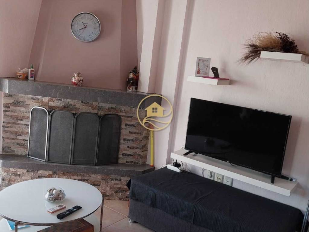 σαλόνι-τζάκι