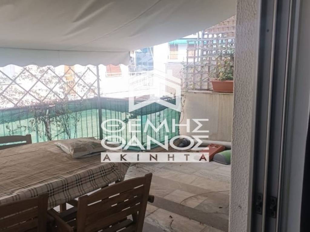 Θέα από μπαλκόνι