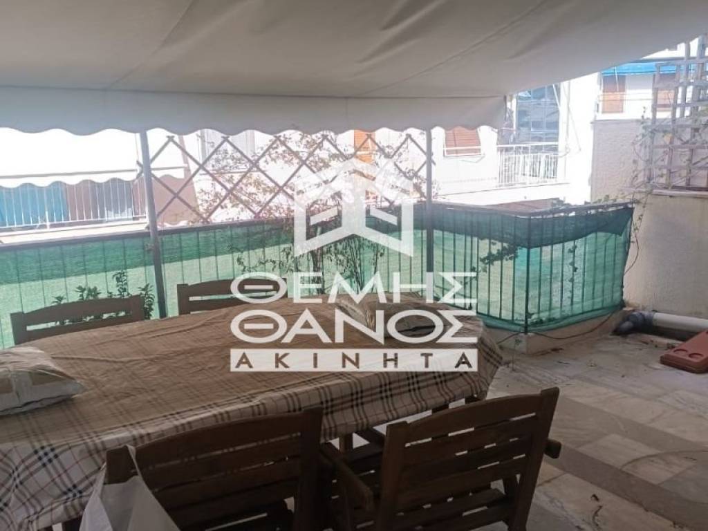 Θέα από μπαλκόνι