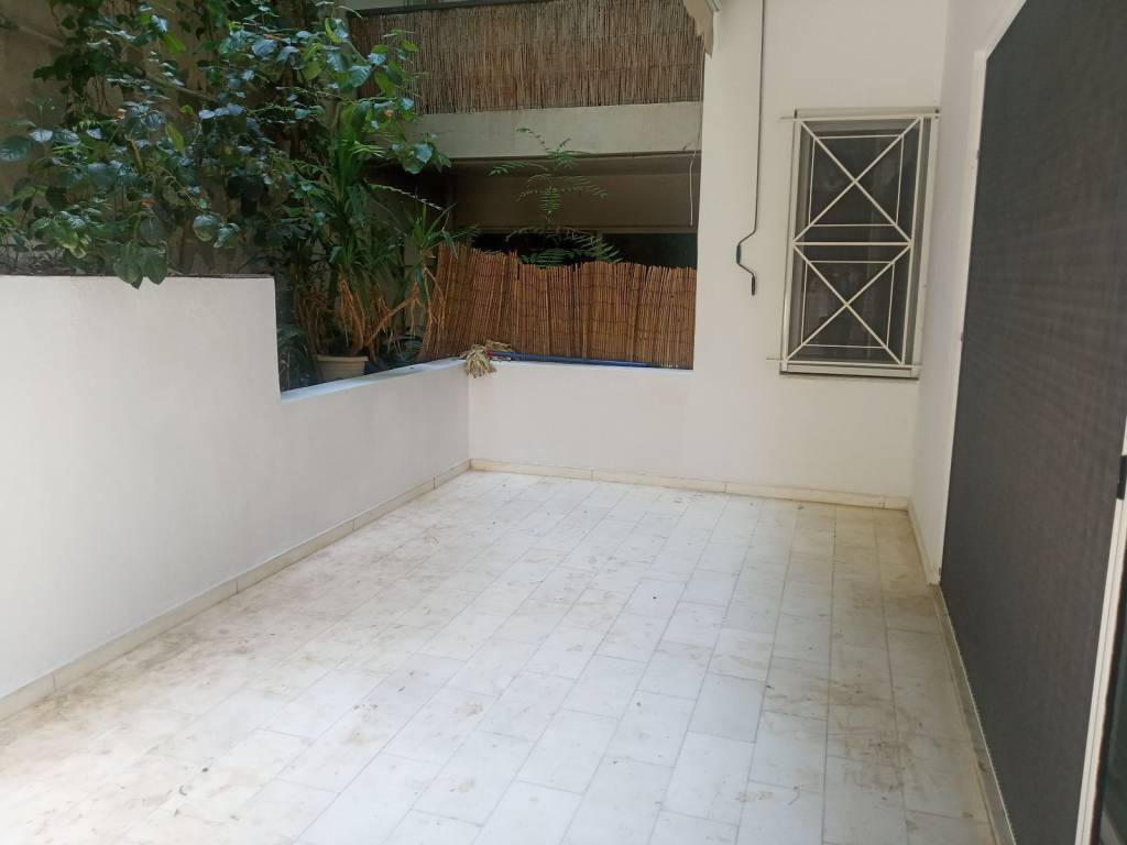 βεράντα - αυλή