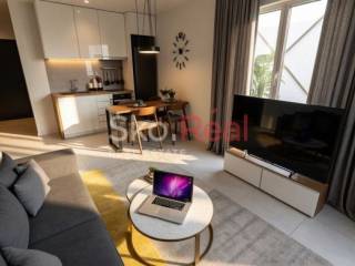 ΦΩΤΟΡΕΑΛΙΣΤΙΚΑ