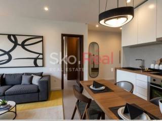 ΦΩΤΟΡΕΑΛΙΣΤΙΚΑ