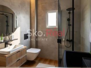 ΦΩΤΟΡΕΑΛΙΣΤΙΚΑ