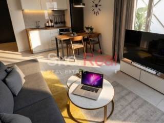 ΦΩΤΟΡΕΑΛΙΣΤΙΚΑ