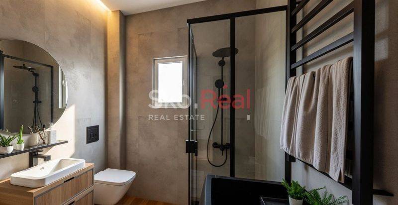 ΦΩΤΟΡΕΑΛΙΣΤΙΚΑ