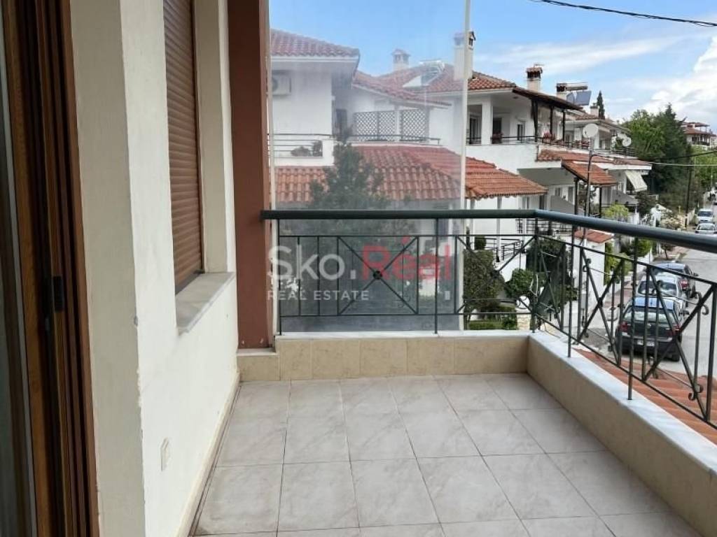 Θέα από μπαλκόνι,Μπαλκόνι