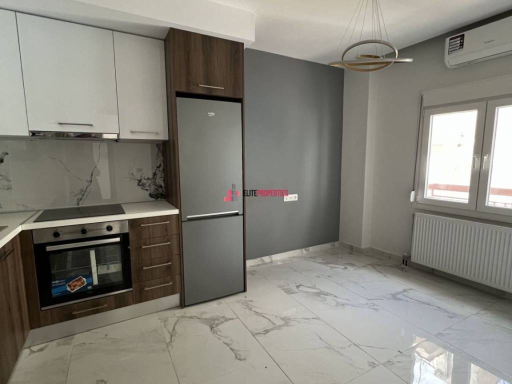 ΣΑΛΟΚΟΥΖΙΝΑ