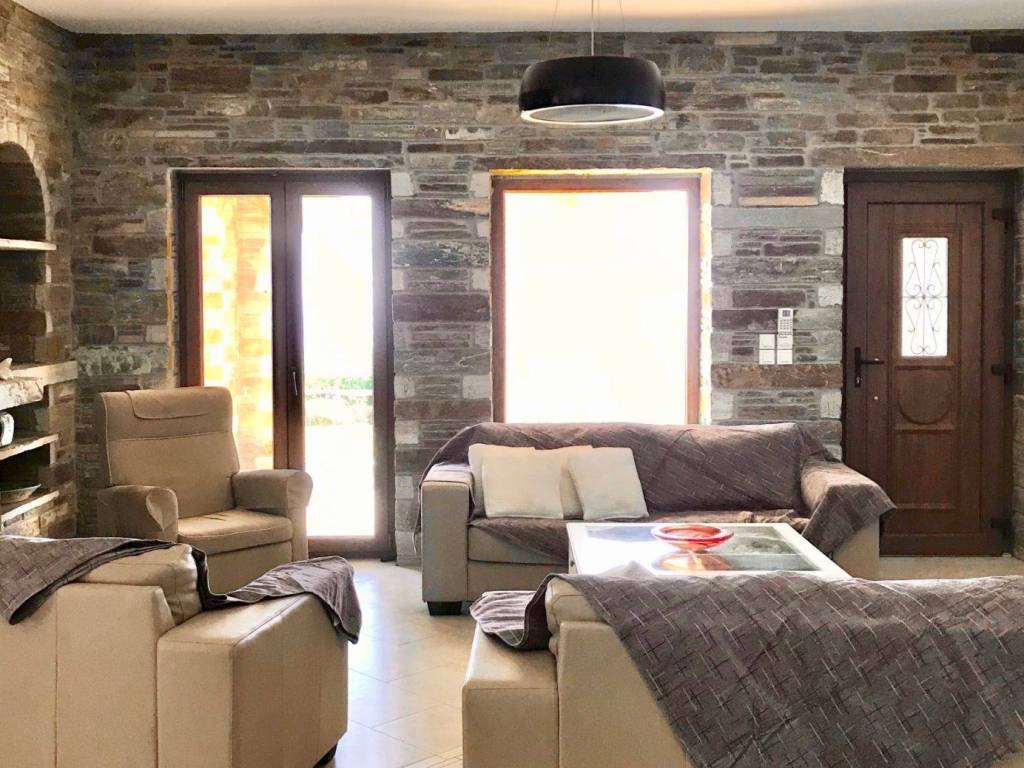 gavrio_residential_villa_for_sale