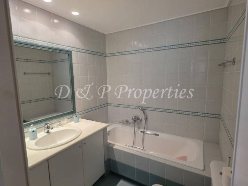 Μπάνιο υπνοδωματίων