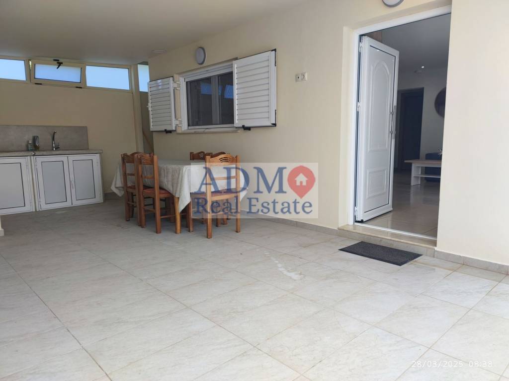 Εξωτερικοι χώροι