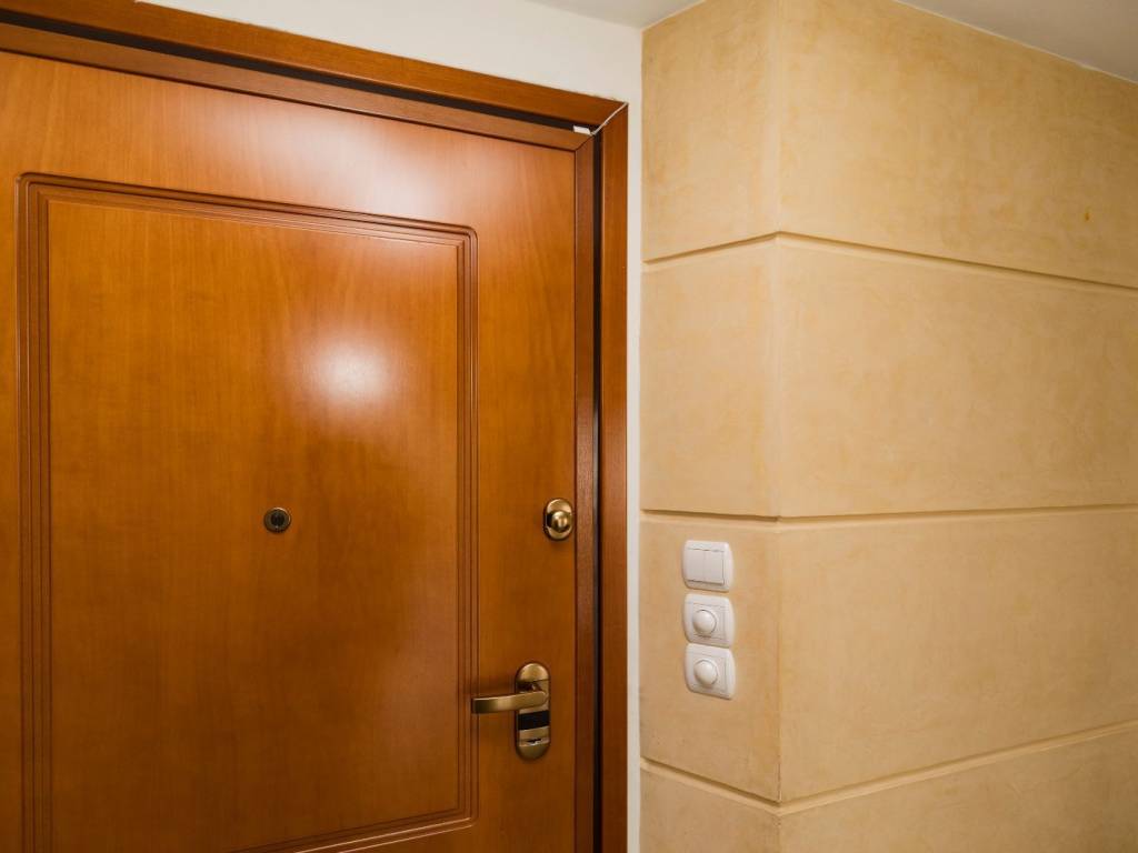 EISODOS 4OY OROPHOY THORAKISMENE