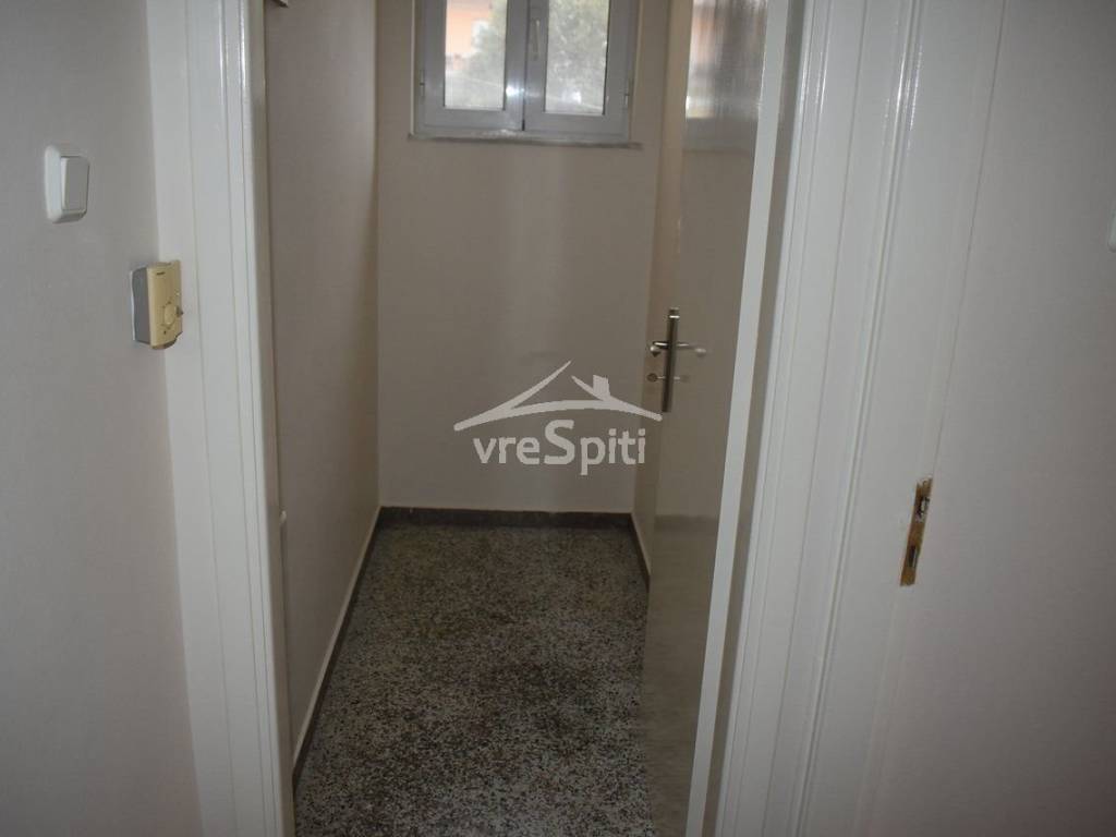 ΑΠΟΘΗΚΗ ΕΝΤΟΣ ΟΙΚΙΑΣ