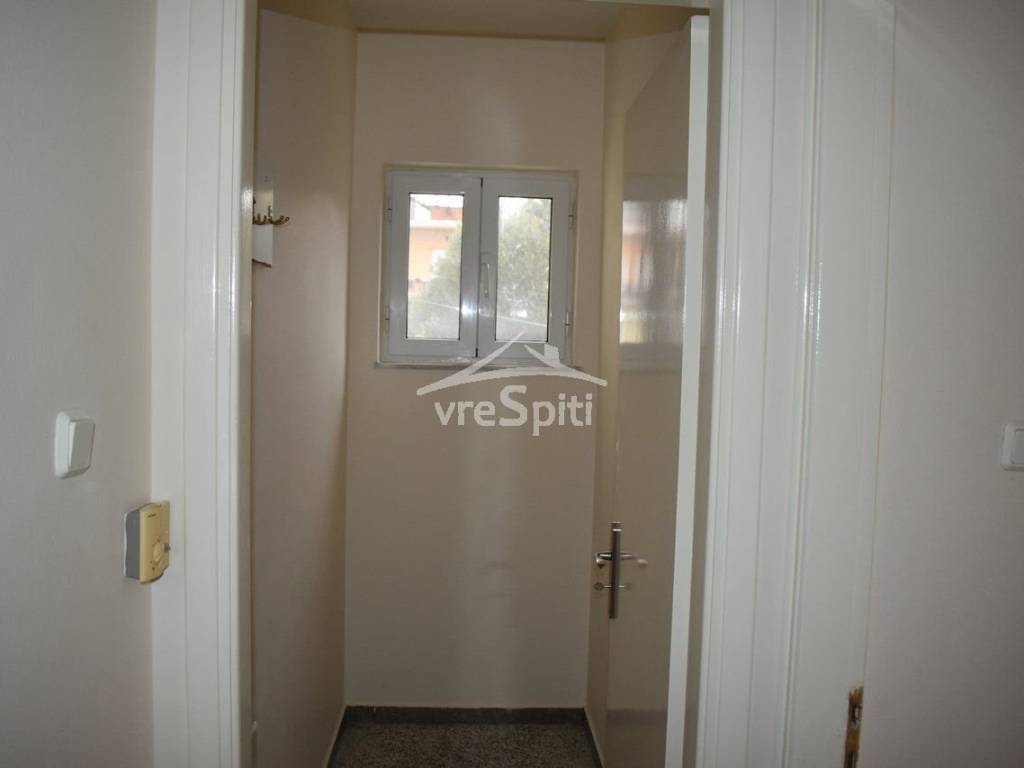 ΑΠΟΘΗΚΗ ΕΝΤΟΣ ΟΙΚΙΑΣ