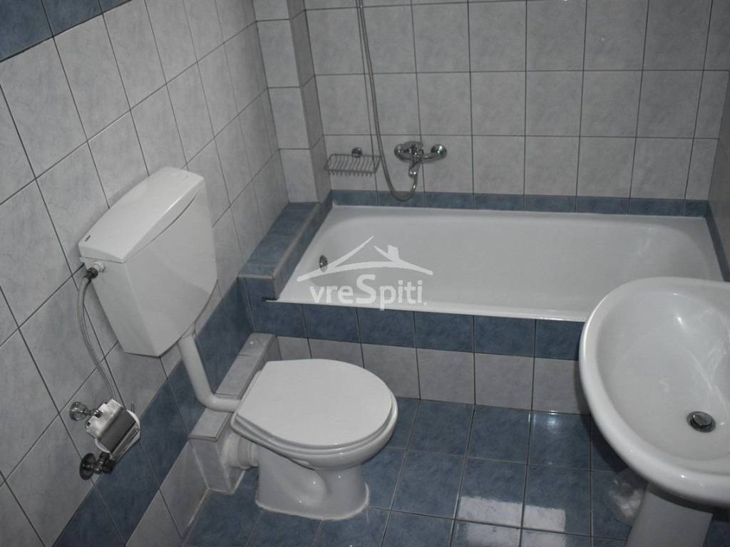 ΑΠΟΨΗ ΛΟΥΤΡΟΥ