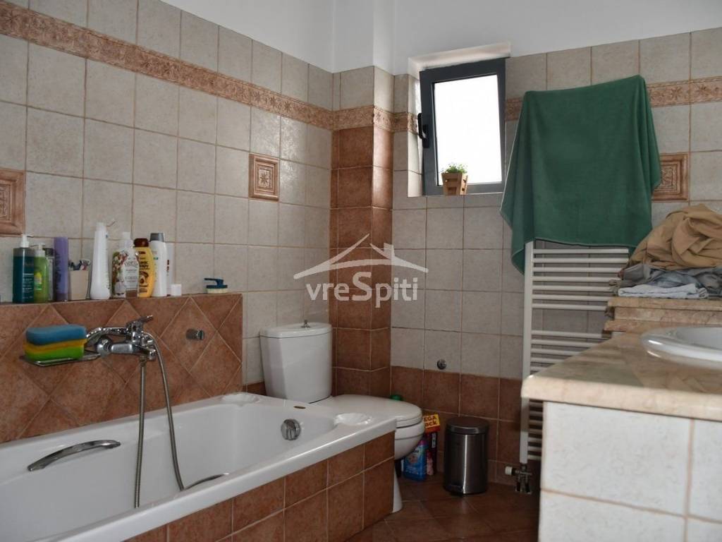 ΑΠΟΨΗ ΜΠΑΝΙΟΥ