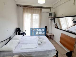 Ενοικιάζεται μερικώς ανακαινισμένη Γκαρσονιέρα 50τ.μ