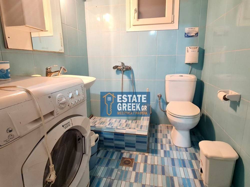 Ενοικιάζεται μερικώς ανακαινισμένη Γκαρσονιέρα 50τ.μ