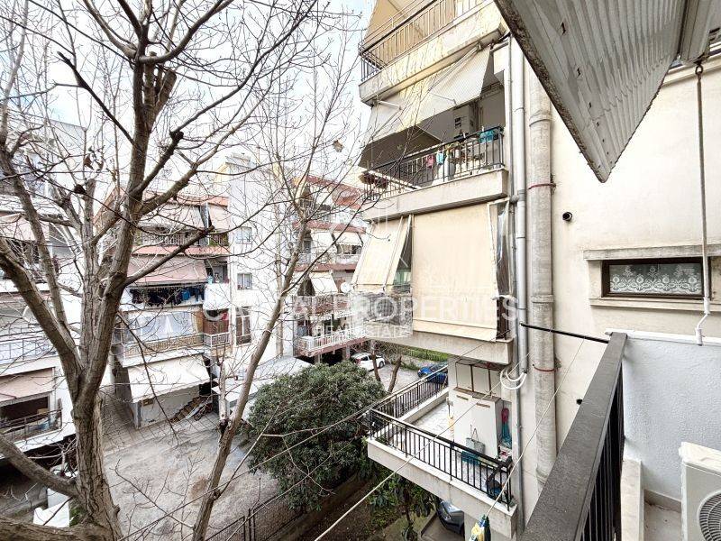 Θέα από μπαλκόνι