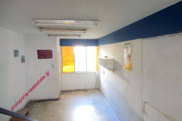 ΕΝΔΙΑΜΕΣΟΣ ΧΩΡΟΣ