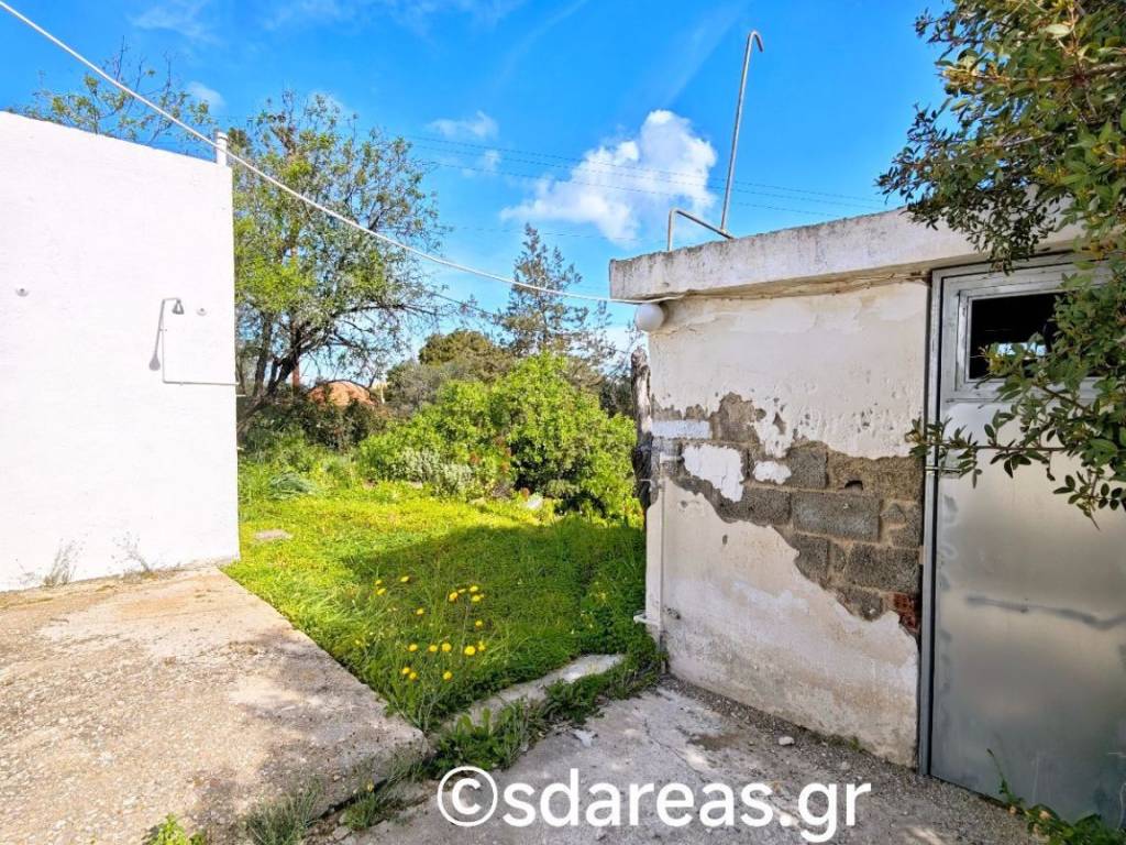 piso pleyra, exoteriko wc