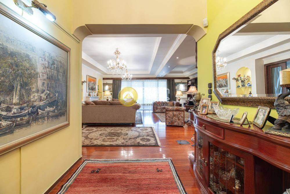 Χολ - Διάδρομος