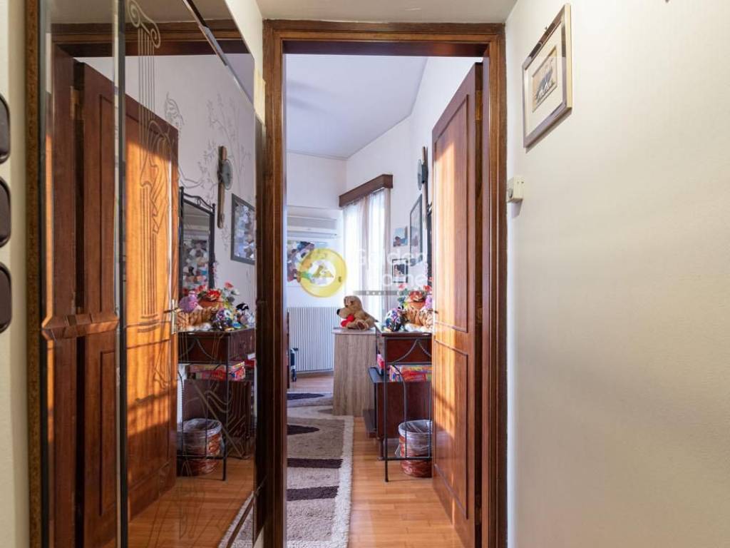 Χολ - Διάδρομος