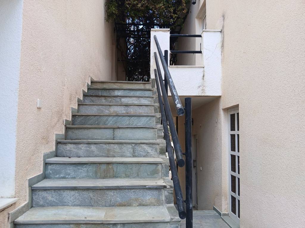 Exoterike Skala Orophon