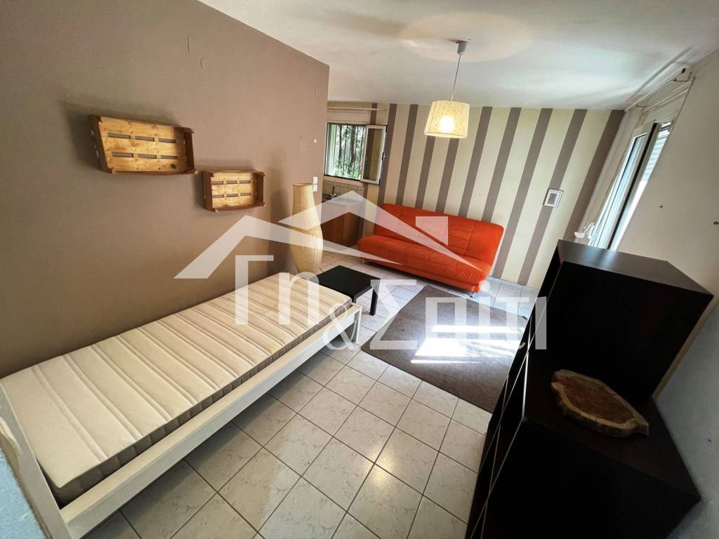 Σαλοκουζίνα