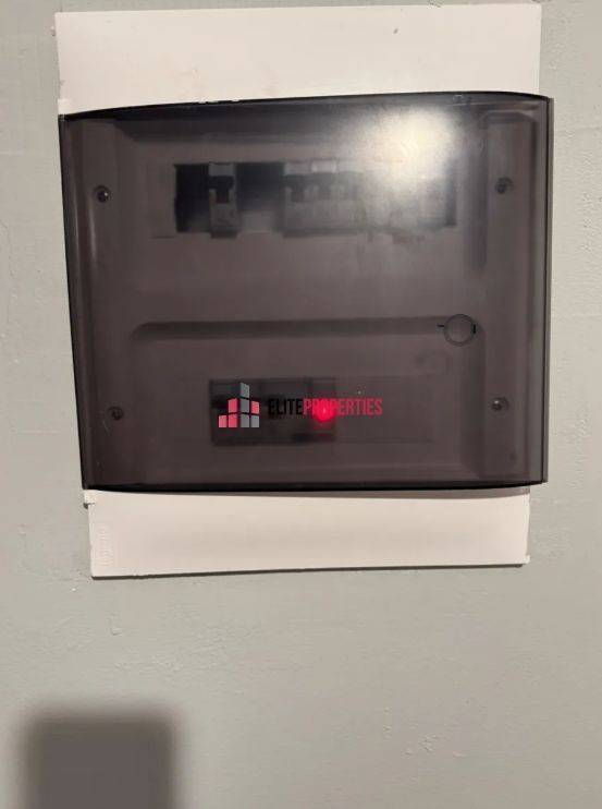 ΚΑΙΝΟΥΡΙΟΣ ΗΛΕΚΤΡΟΛΟΓΙΚΟΣ ΠΙΝΑΚΑΣ